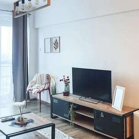 Urban Nest - M&n Apartment