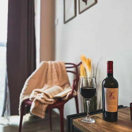 Urban Nest - M&n * Bucureşti