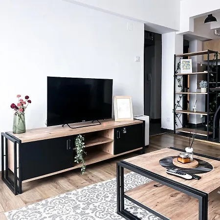 Apartment Urban Nest - M&n *