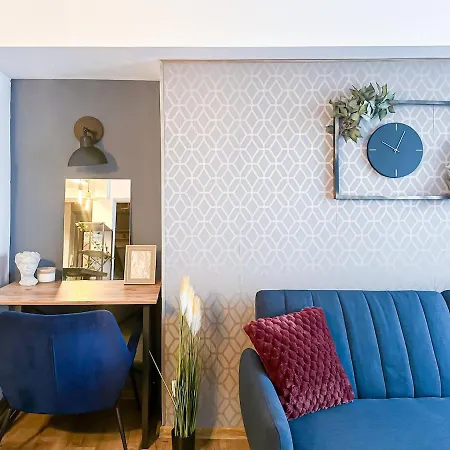 Urban Nest - M&n *
